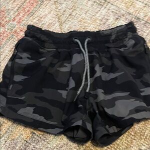 Athleta Kids Black Camo Shorts